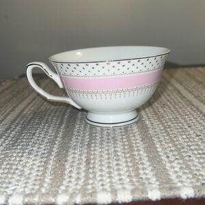 Grace’s Teaware Pin Dot Pink Tea Cup